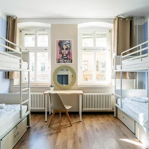  Hostel Eastseven